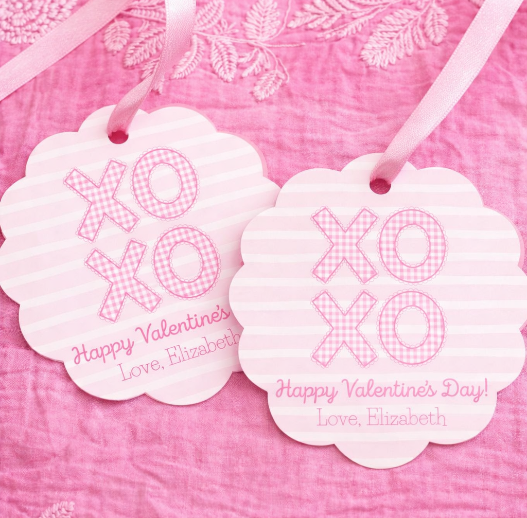 Pink XOXO Scalloped Circle Valentine's Day Gift Tag